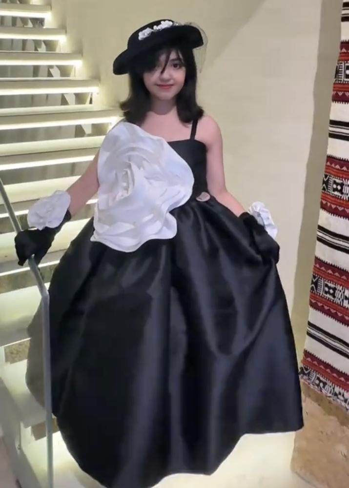 فستان العيد بناتي مع وردة