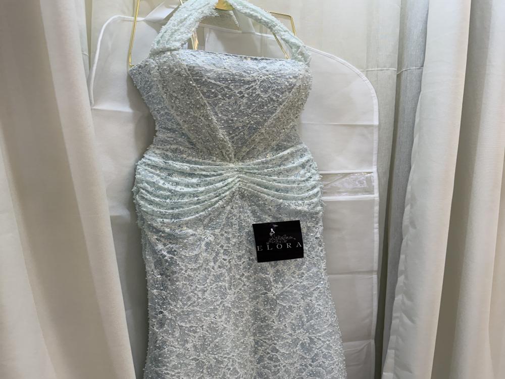 فستان سماوي ملكي