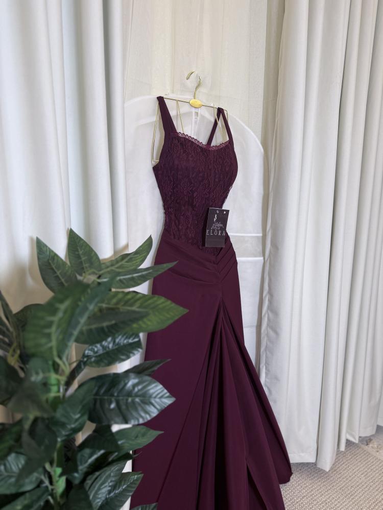 فستان دانتيل عنابي