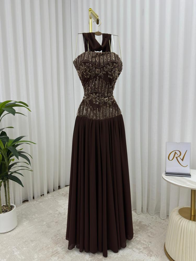 فستان بني تطريز