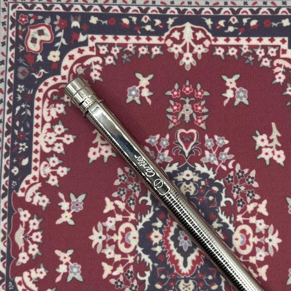 قلم كارتير فضي صغير