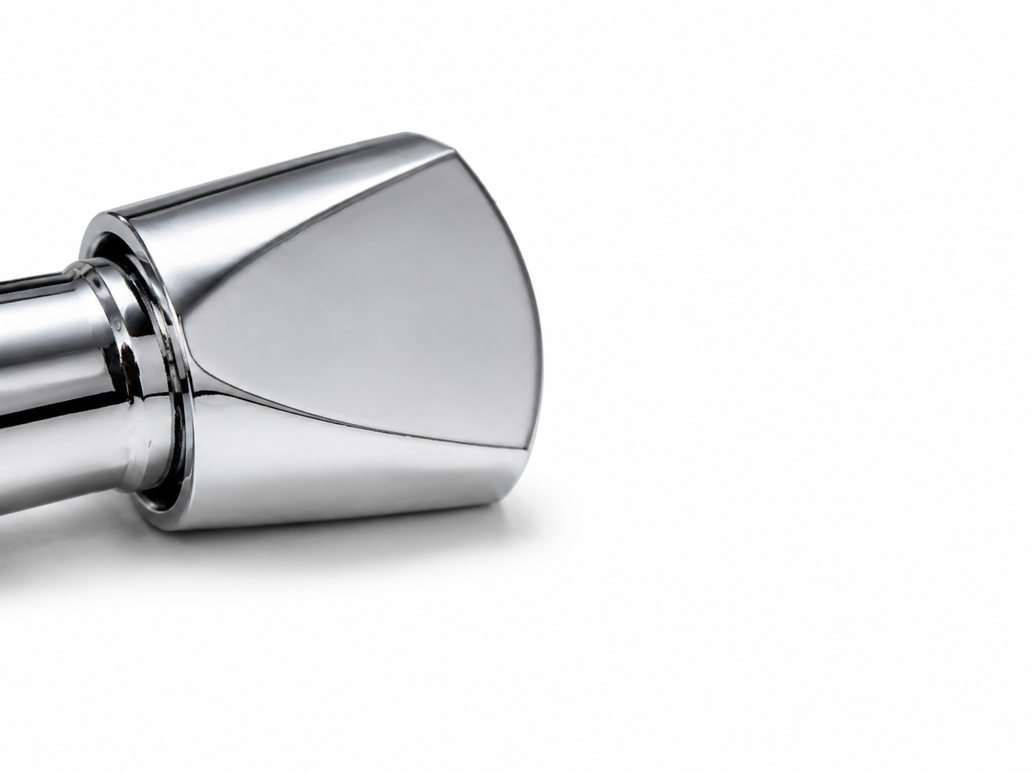 Chrome 3/4 × 1/2 Inch Angle Valve