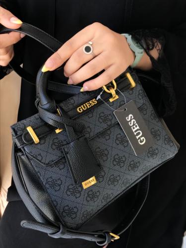 شنط براند guess