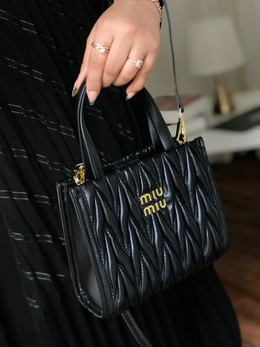 شنط براند miu