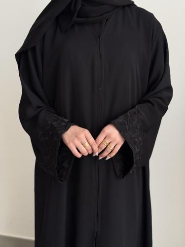 عبايه سدُل اسود