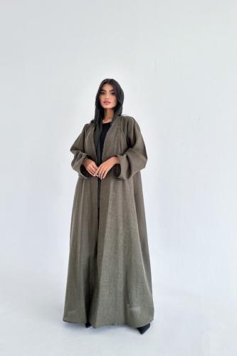 عباية لينا