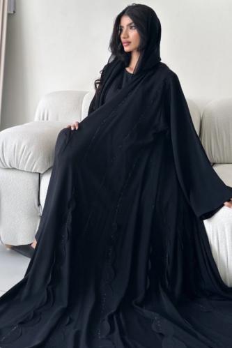 عباية عهد