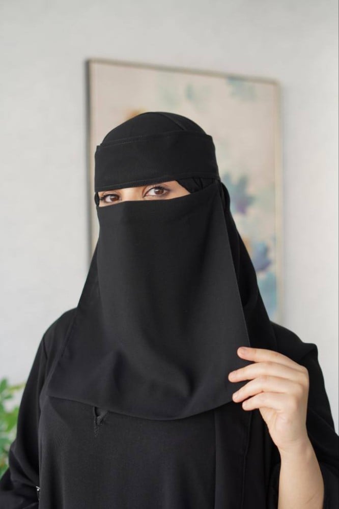 طرحة بندانه+ نقاب مشبك وسط+ نقاب طويل