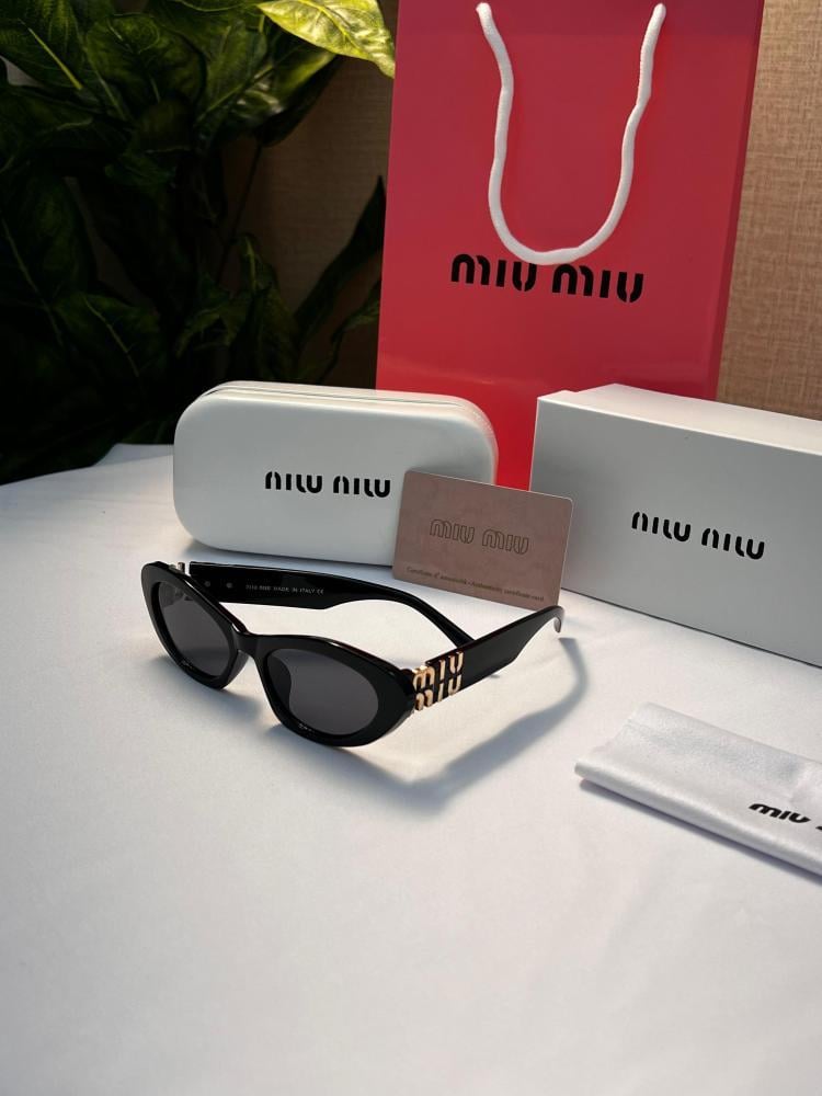 نظارة miu miu إطار أسود - عدسة أسود