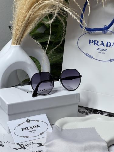 نظارة PRADA أطار -أسود