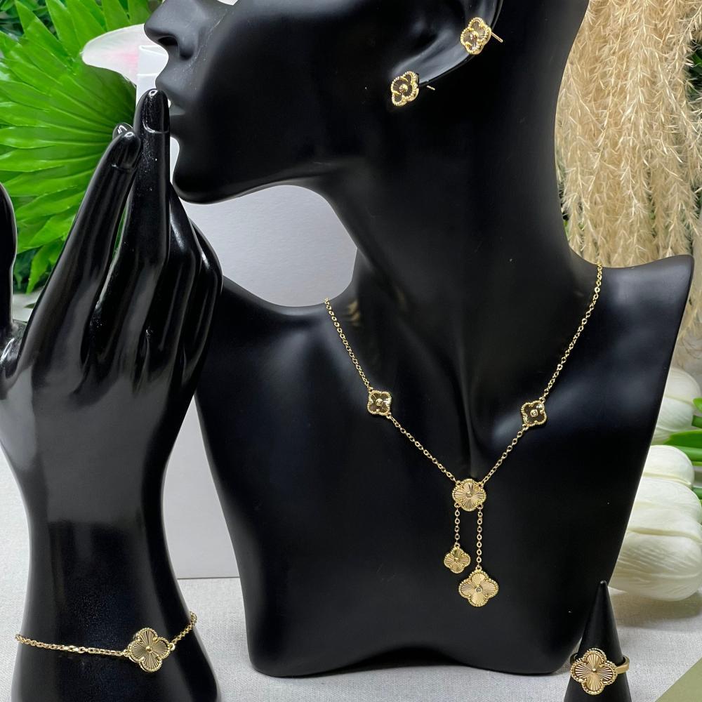 طقم van cleef  ذهبي