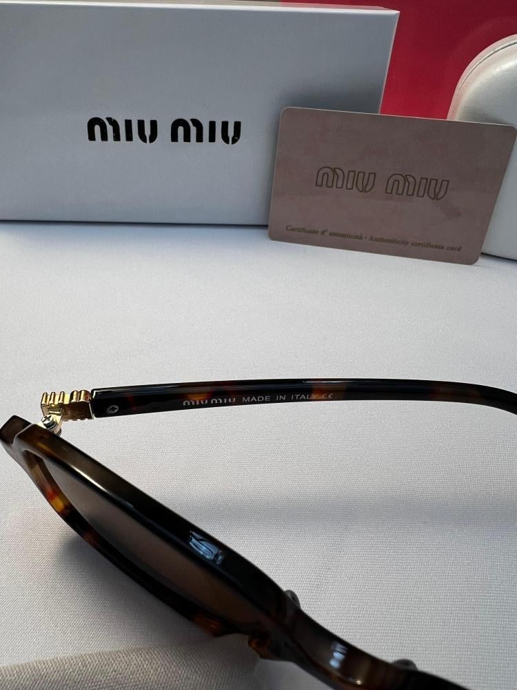 نظارة  miu miu- إطار بني - عدسة بني مدرج