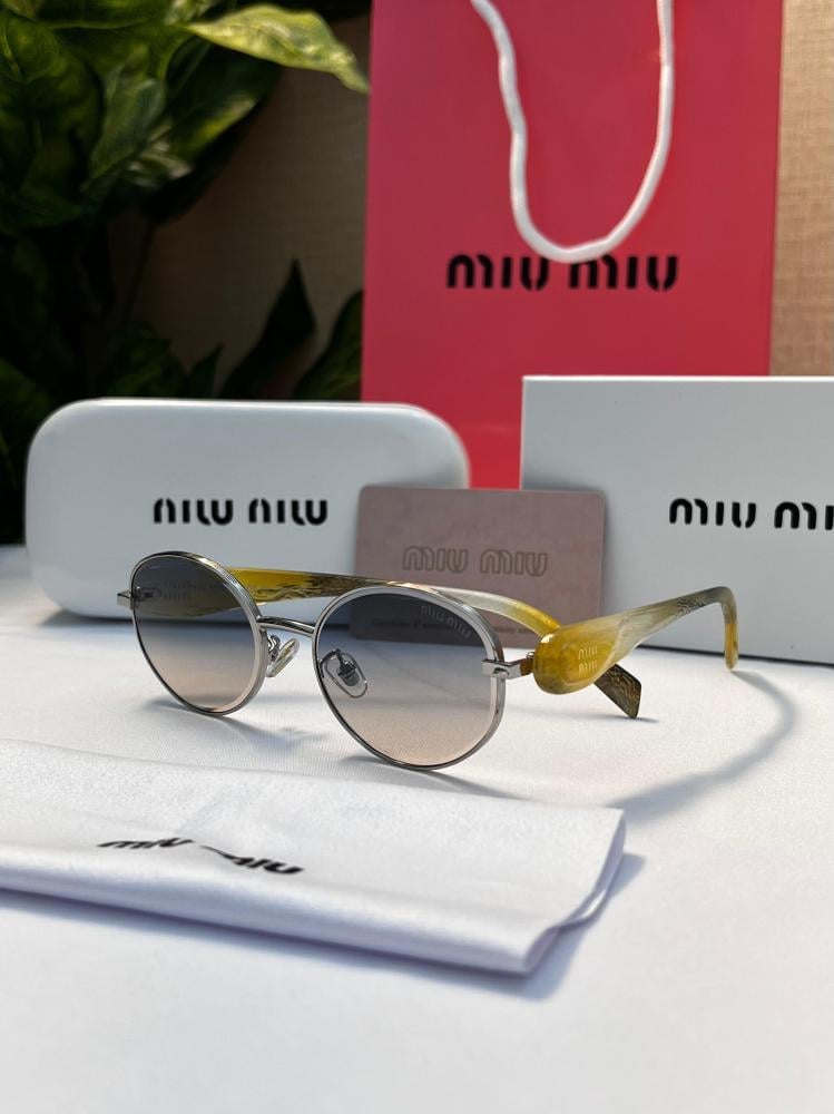 نظارة miu miu لونين