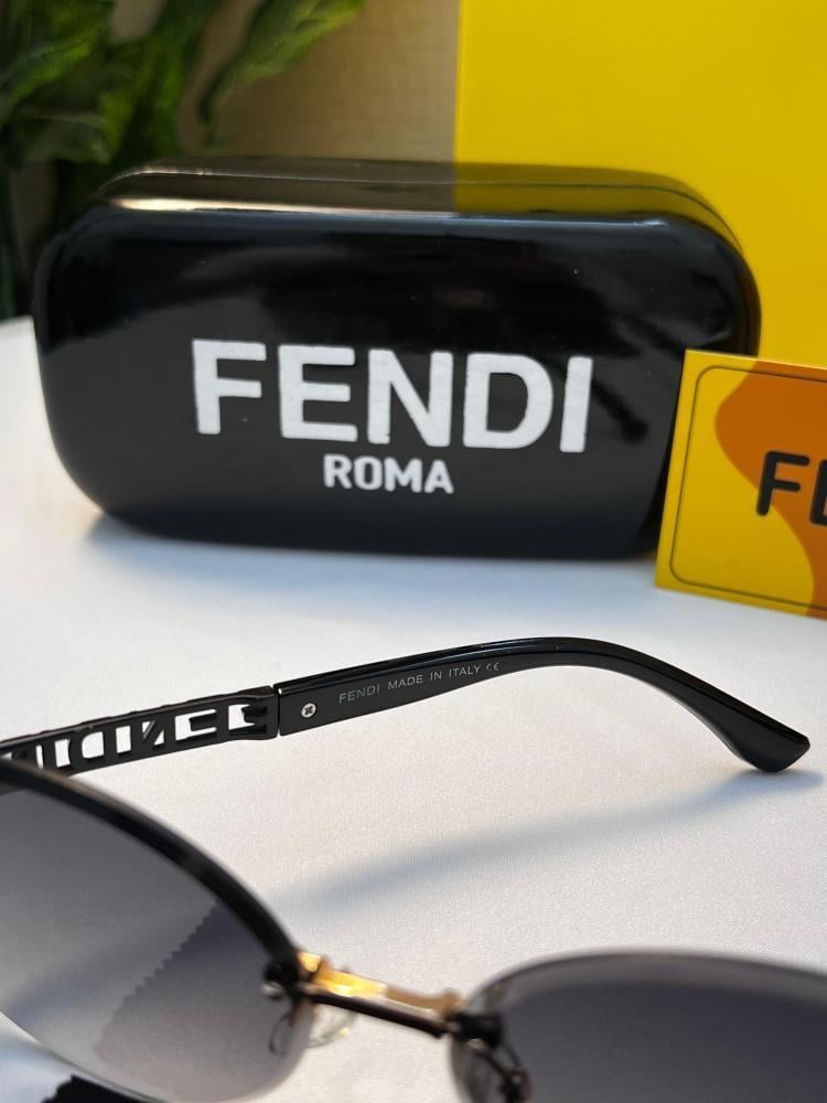 نظارة  Fendi - ملون