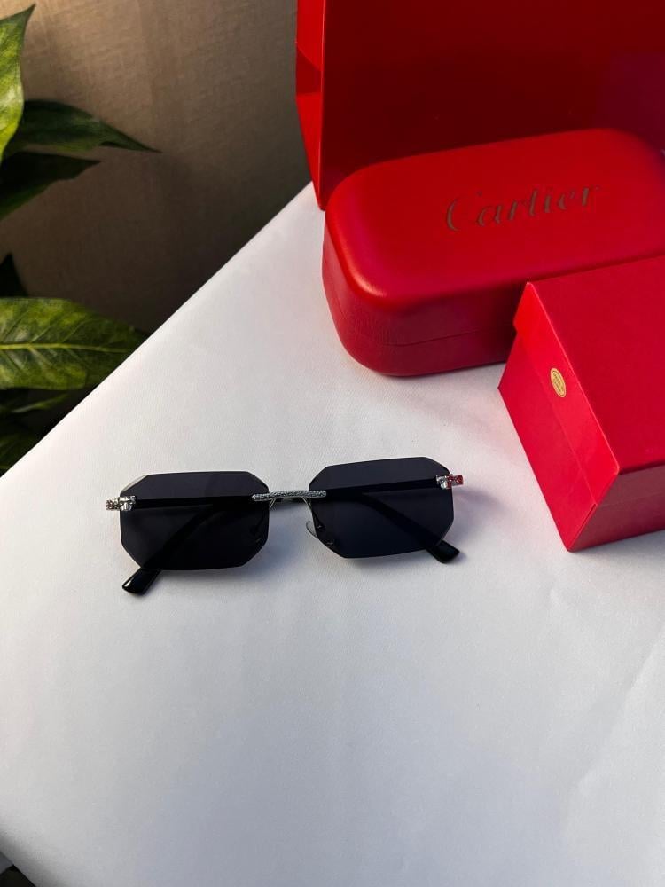 نظارة Cartier - إطار فضي- عدسه اسود