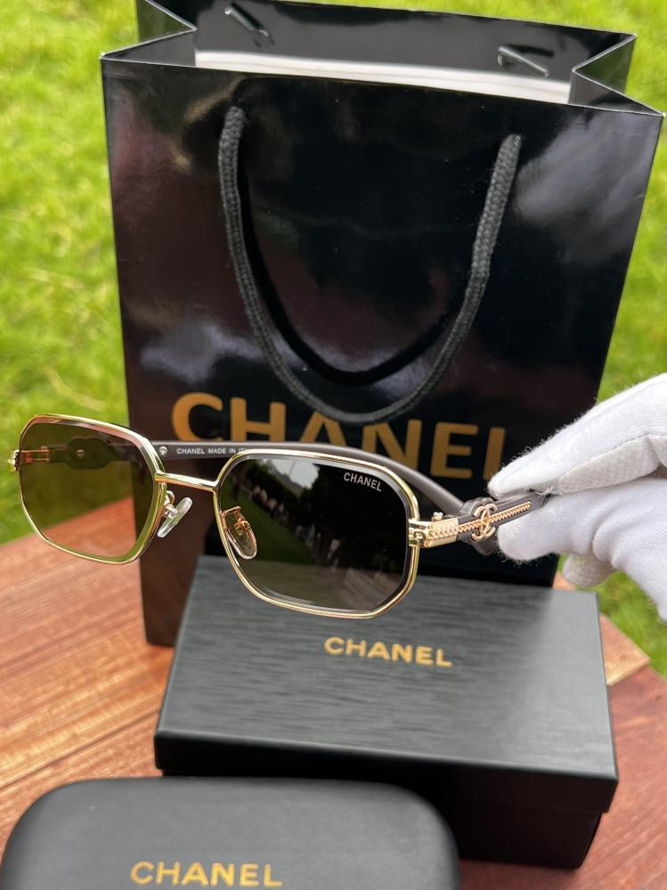 نظارة CHANEL