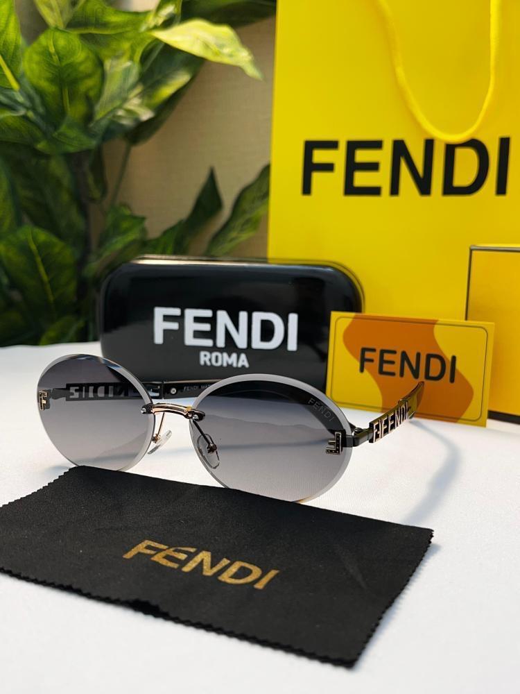 نظارة  Fendi - ملون