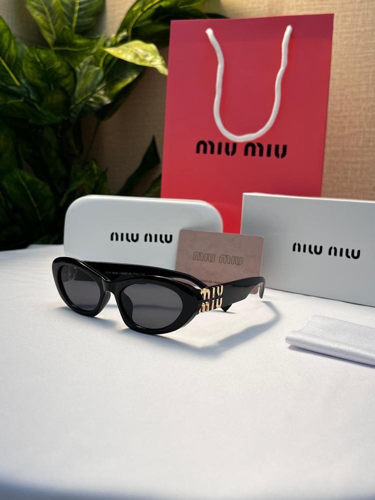 نظارة miu miu إطار أسود - عدسة أسود