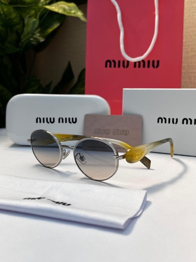 نظارة miu miu لونين