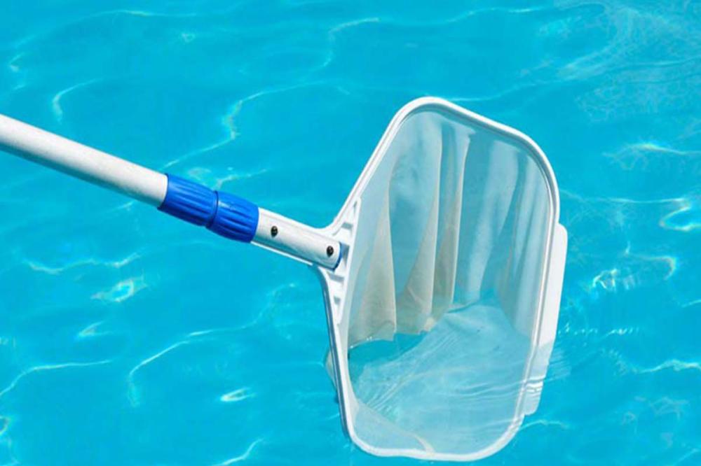 طريقة تنظيف المسبح خطوة بخطوة