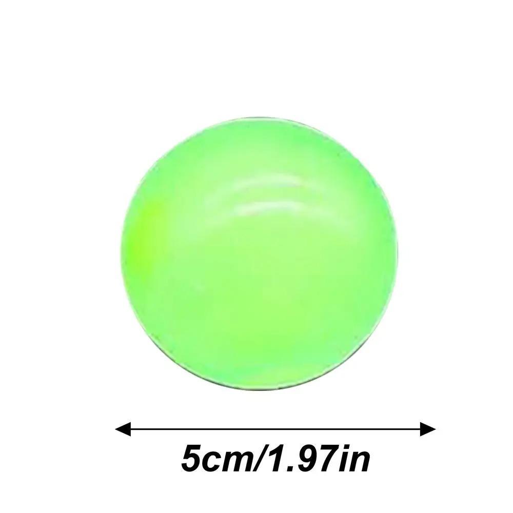 "كرات السقف اللزجة - كرات تنفيس لزجة متوهجة"