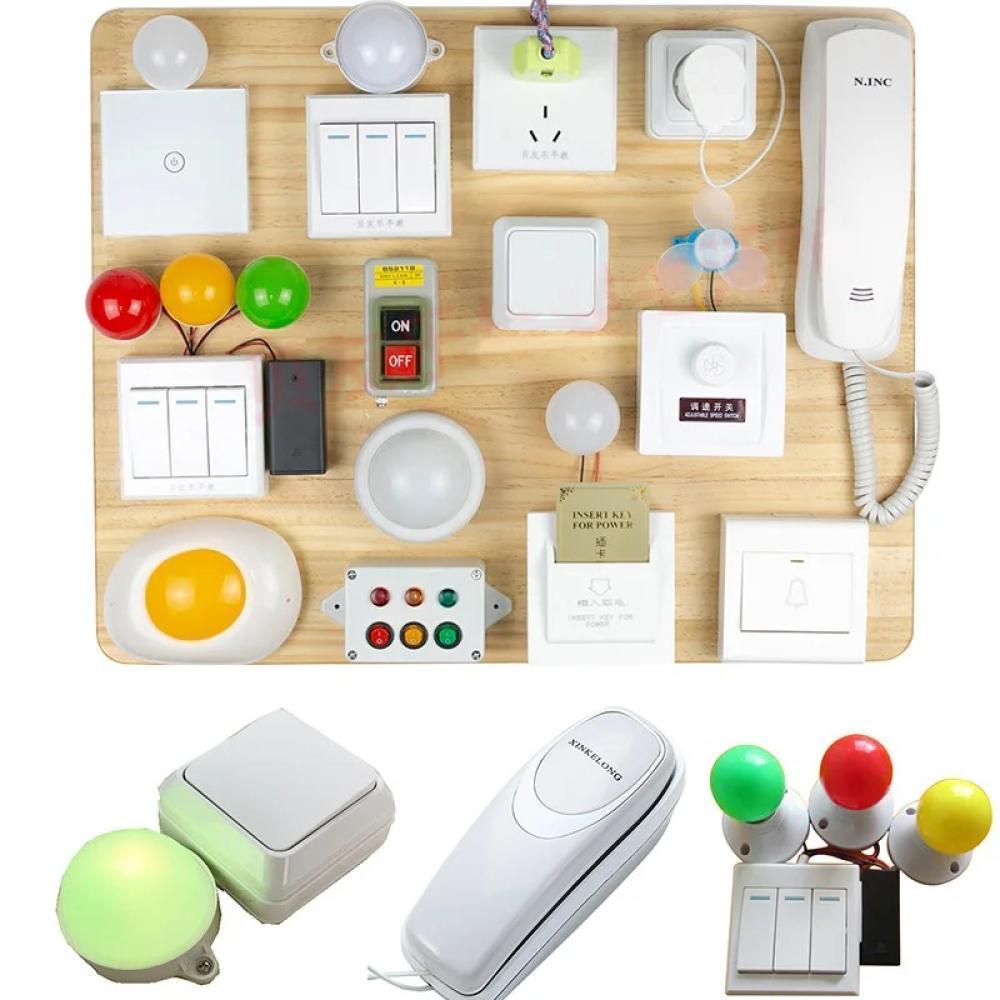 لوح الأنشطة المزدحمة للأطفال