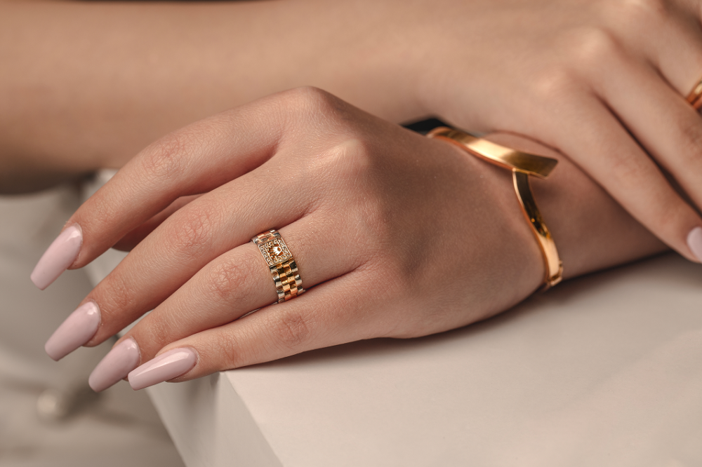 لمسة تكمّل كل إطلالة