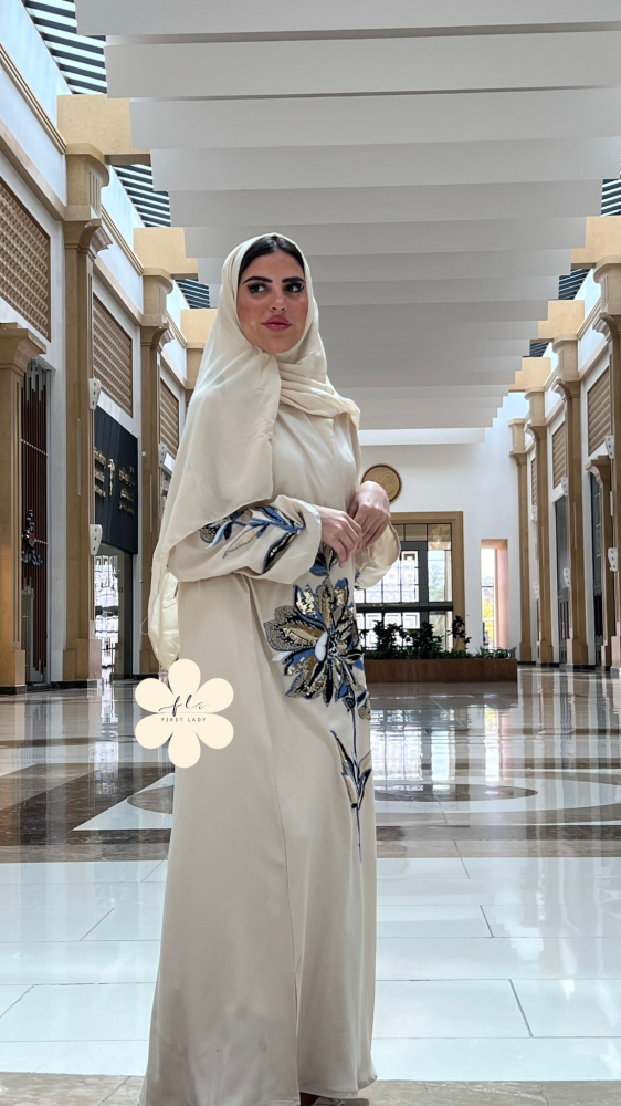 عباية بقماش كريب اوكراني
