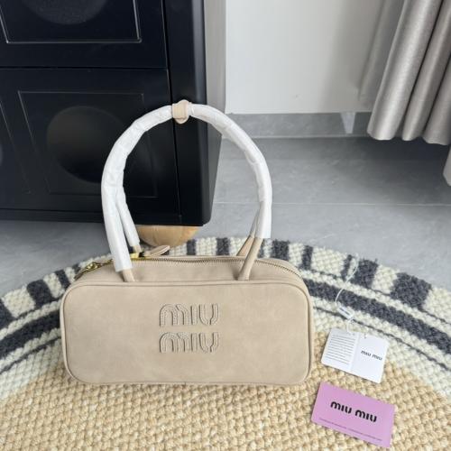 حقيبة بيج miumiu