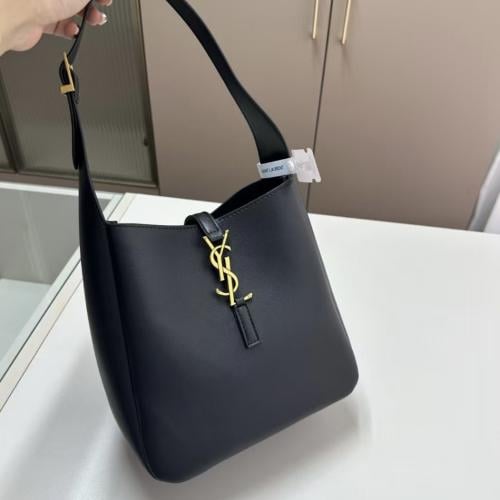 حقيبة اسود YSL