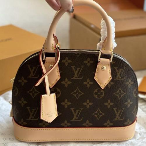حقيبة LV