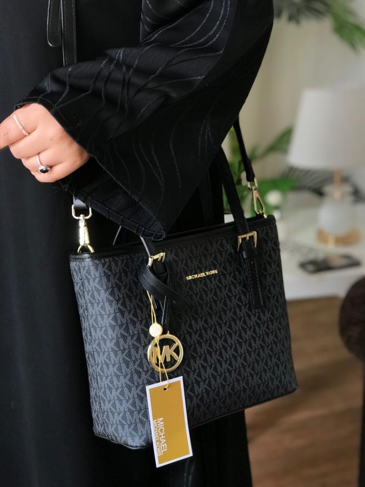 حقيبة مايكل كورس: أناقة تتحدث!