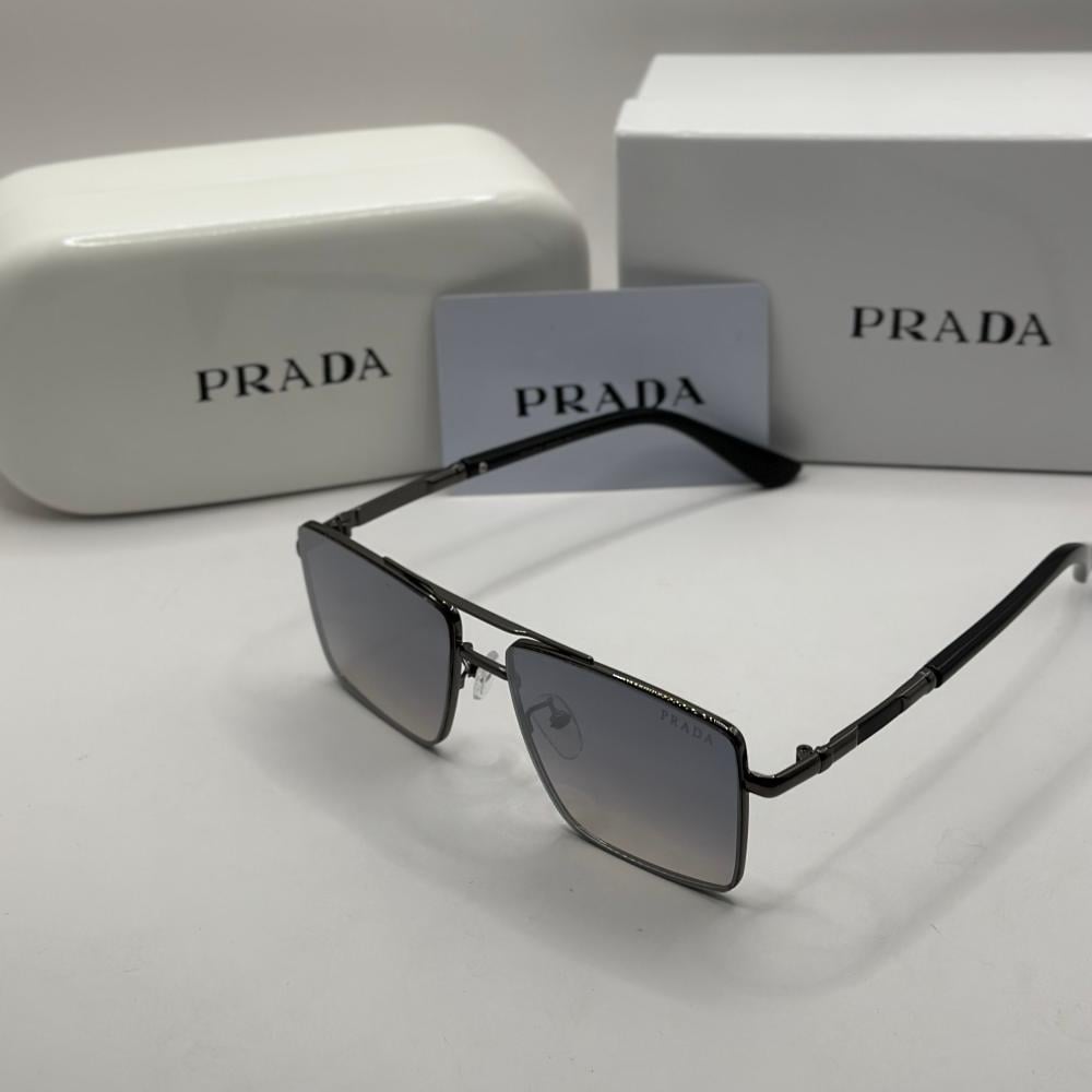 نظارة برادا اسود مدرج