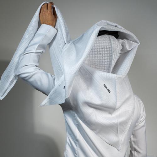 شماغ مرسوم ابيض