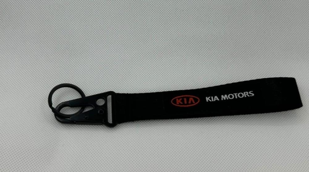 تعليقات السيارات قماش