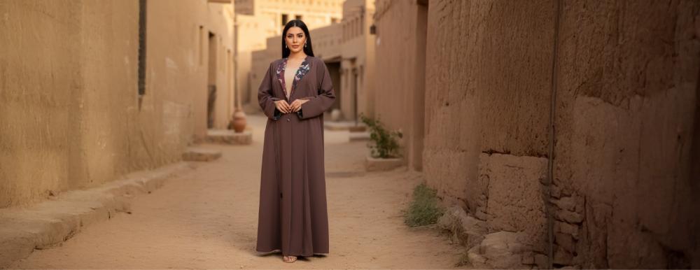 عبايات أنيقة وهادئه