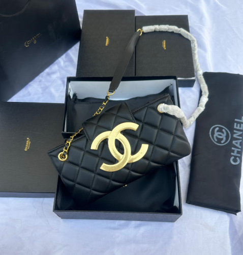 جوتشي أسود