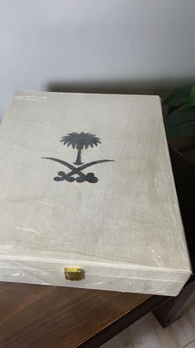 بوكس اهداء حسب الطلب