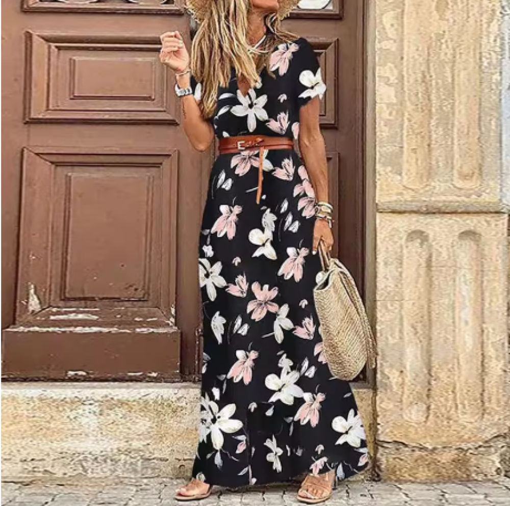 فستان طويل مزين ب زهور