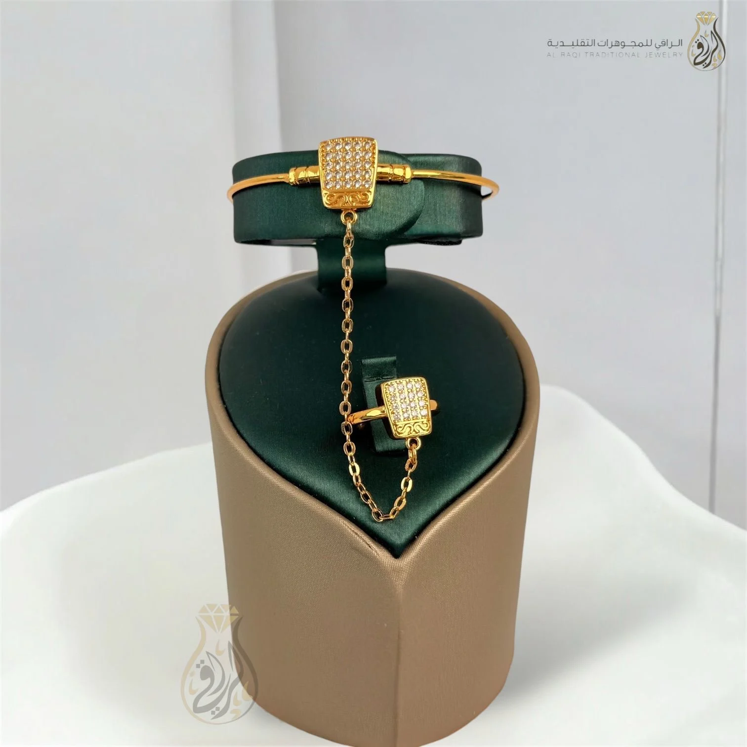 اسورة وخاتم اطفال