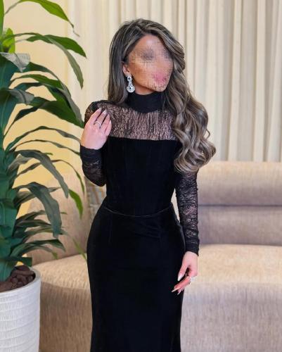 فستان اسود مخمل