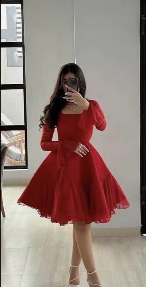 فستان احمر قصير دبل كلوش