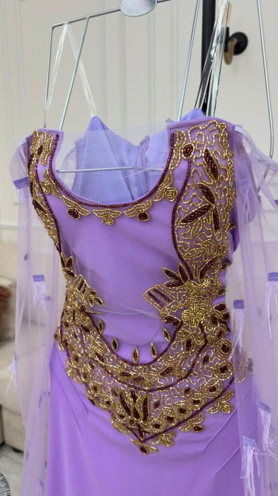 فستان كريب استرتش مطرز