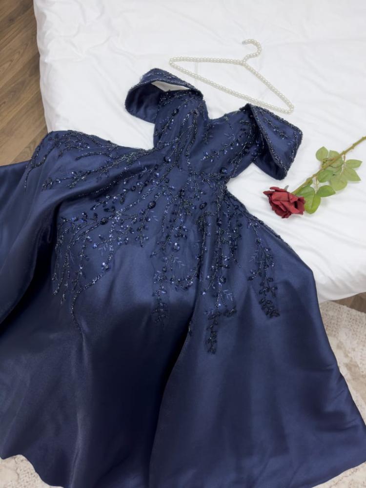 فستان جديد ومميز