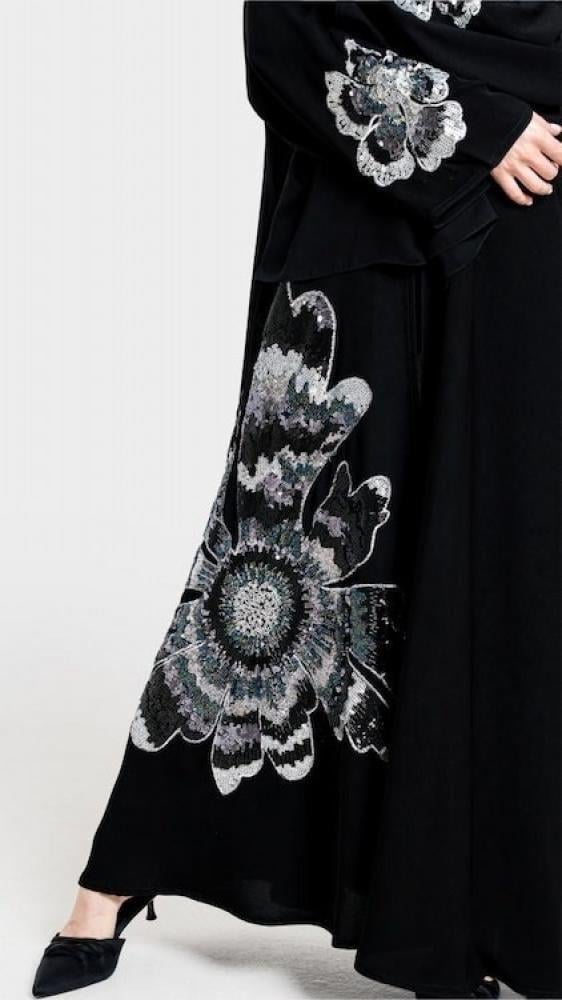 عباية كريب ملكي فاخرة RH38