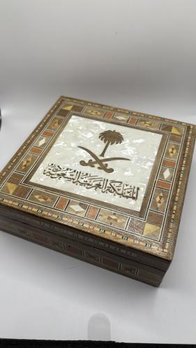 صندوق خشبي شعار المملكة العربية السعودية | تخزين ا...