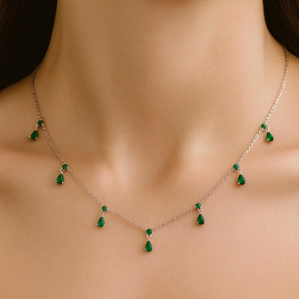 ندى الصحراء: سلسلة فضة بقطرات بلون الزمرد (فضة استرلينية 925)