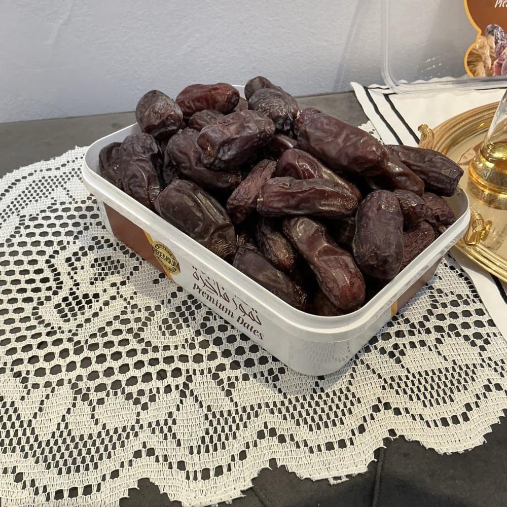 تمر عنبر المدينة الفاخر 1