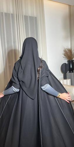 206 عبايه عملية بالوان متعددة