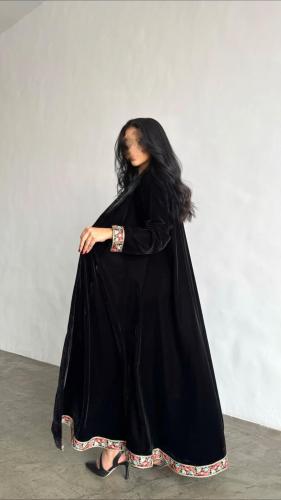 إرتواء ⚜️عبايه مخمل شتوية